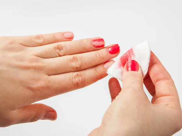 How to Make Nail Polish Remover at Home
